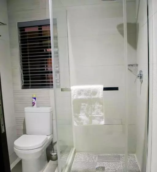 پانسیون Pitikwe Hill Guesthouse