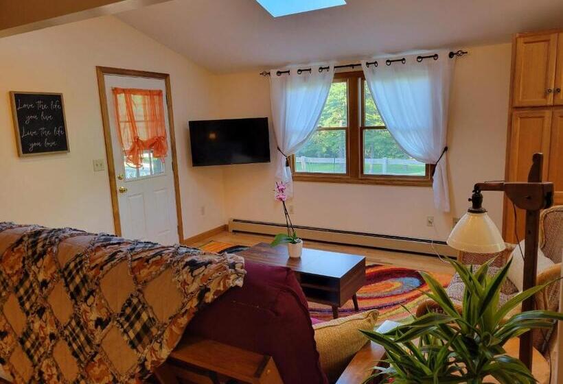 פנסיון The Suite At Liberty Woods