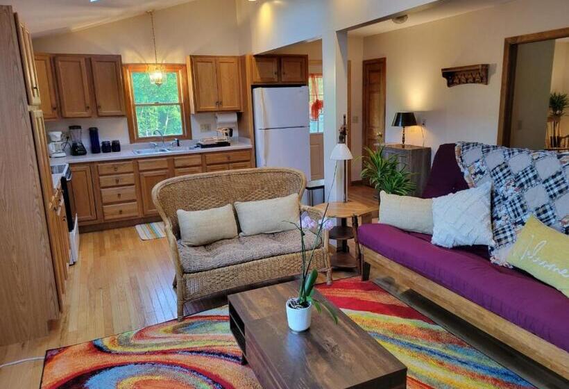 بنسيون The Suite At Liberty Woods