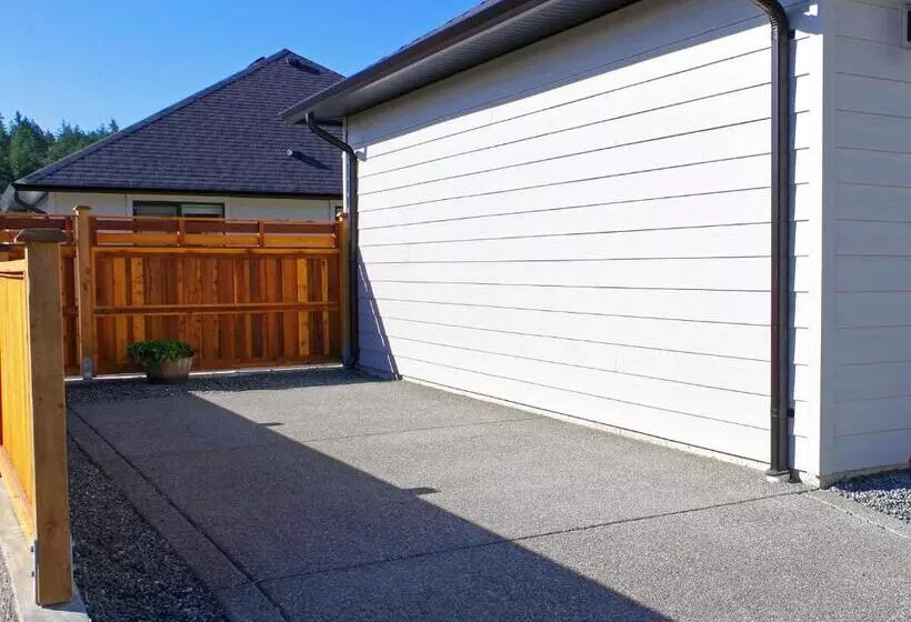 Majatalo Zen Retreat On The Laneway