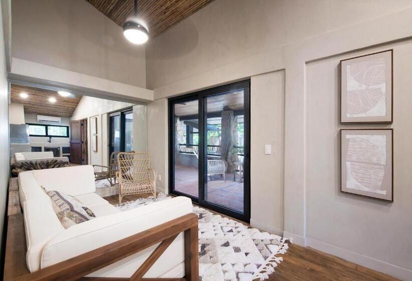 استراحتگاه Arca