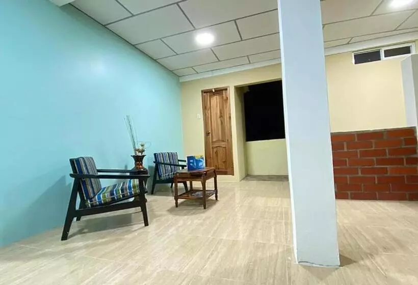 Retkeilymaja Habitaciones El Trébol