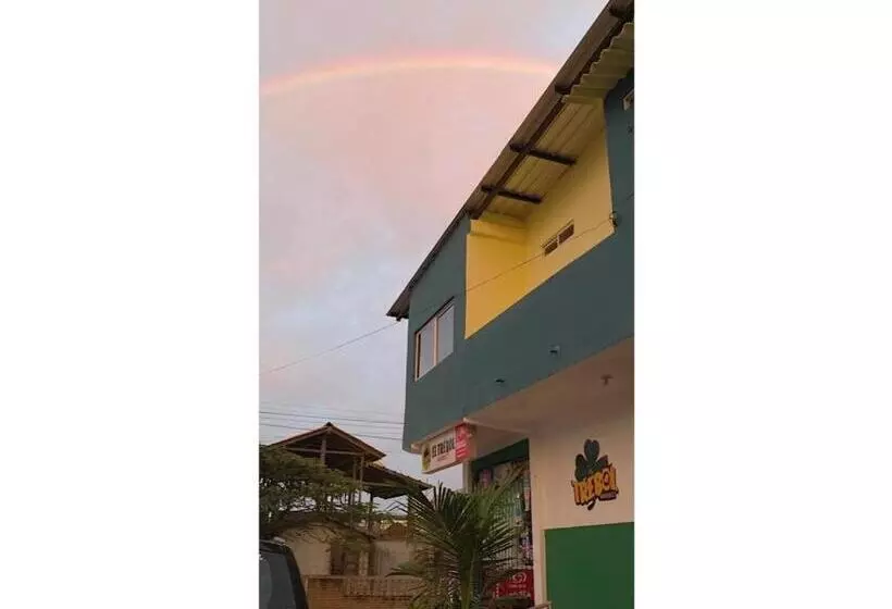 Retkeilymaja Habitaciones El Trébol