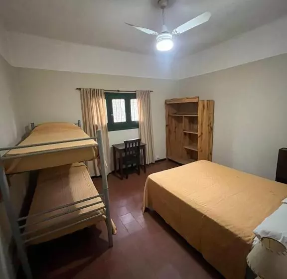 Retkeilymaja Posada Del Bosque