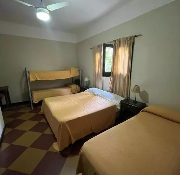 Retkeilymaja Posada Del Bosque