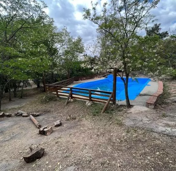 Retkeilymaja Posada Del Bosque