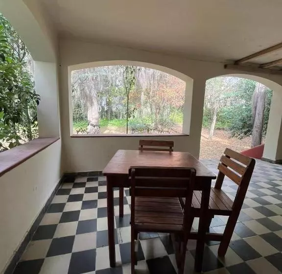 Retkeilymaja Posada Del Bosque