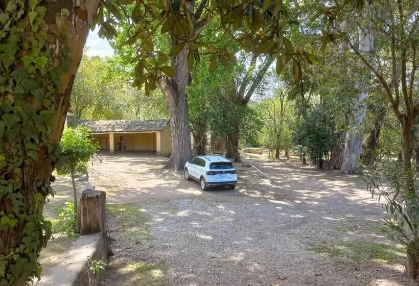 Retkeilymaja Posada Del Bosque