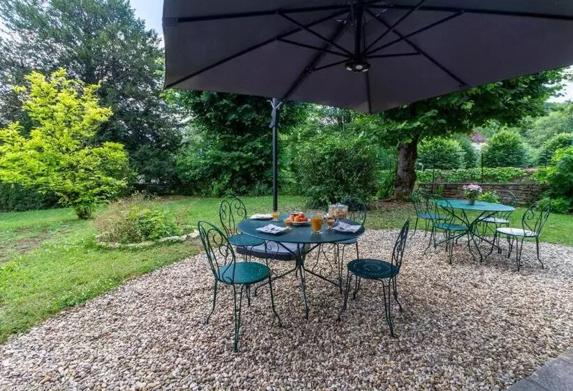 Aamiaismajoitus (B&B) Chez Sophie Et Benoit