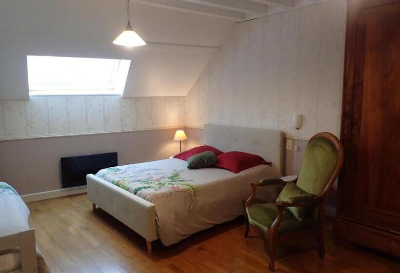 민박 La Croix St Jean