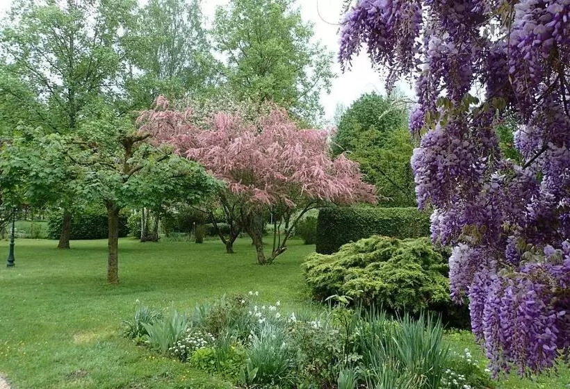 Aamiaismajoitus (B&B) La Croix St Jean