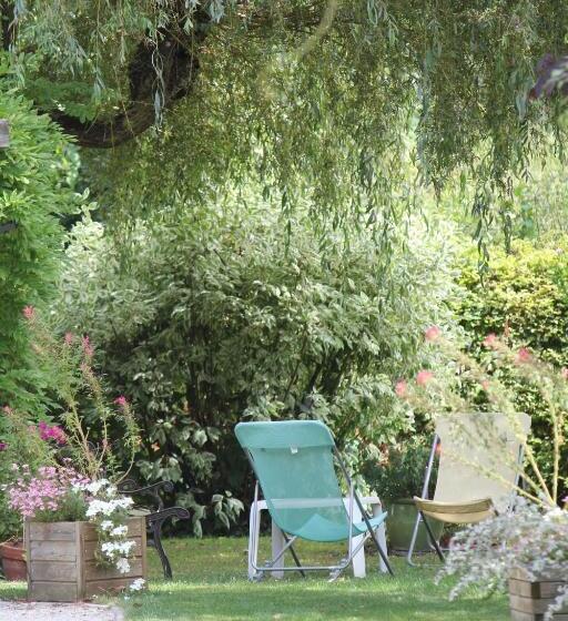 민박 La Croix St Jean