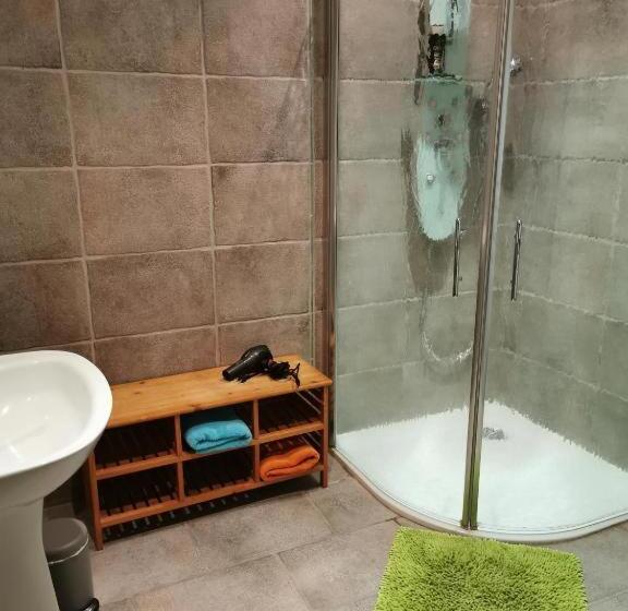 Bed and Breakfast Gite Du Meunier, Moulin De Vineuil, 4ch, 2sdb