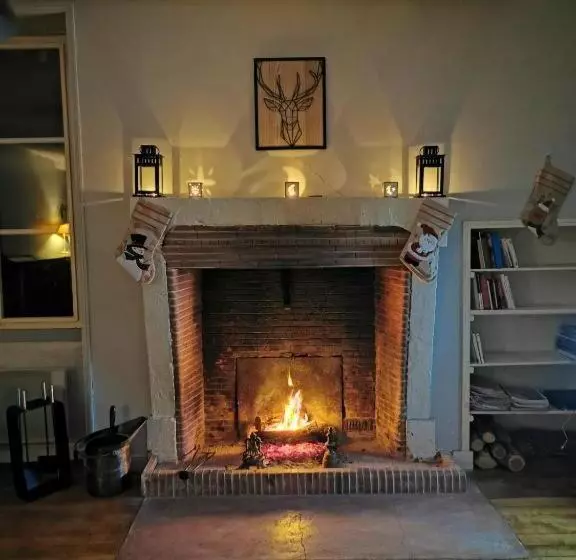 Aamiaismajoitus (B&B) Gite Du Meunier, Moulin De Vineuil, 4ch, 2sdb