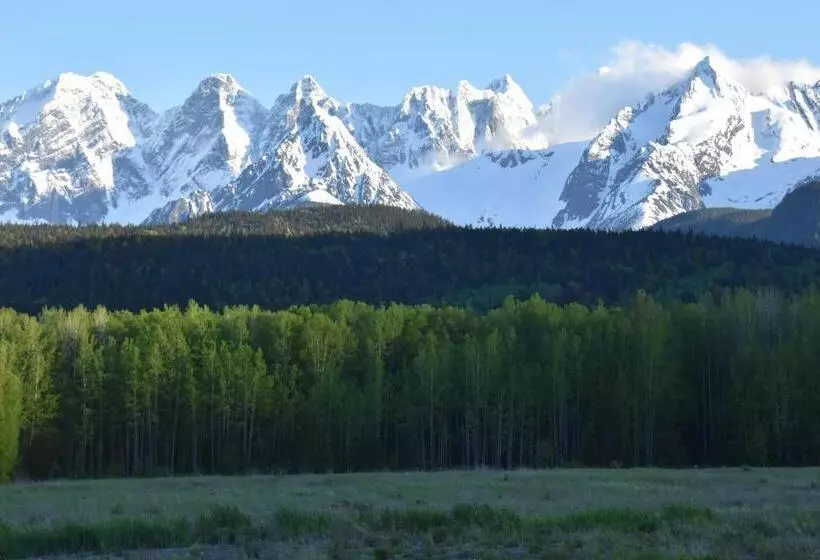 Aamiaismajoitus (B&B) Seven Sisters Mountains House