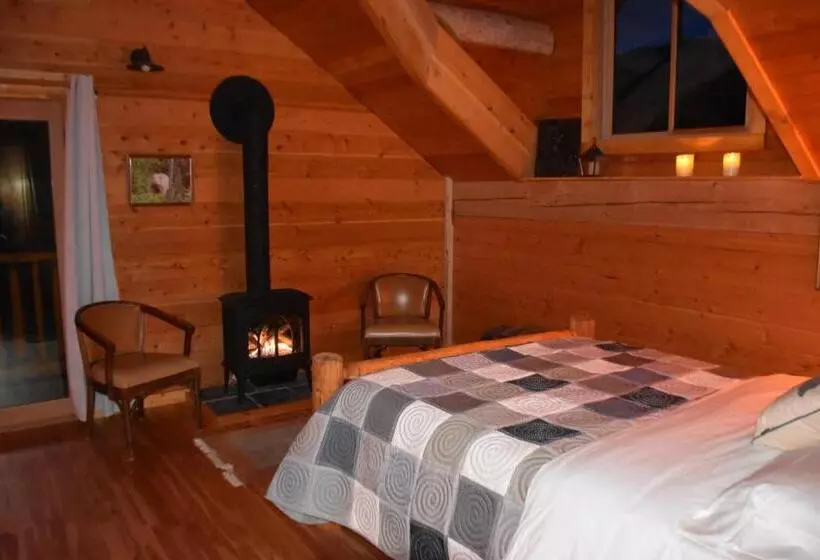 Aamiaismajoitus (B&B) Seven Sisters Mountains House