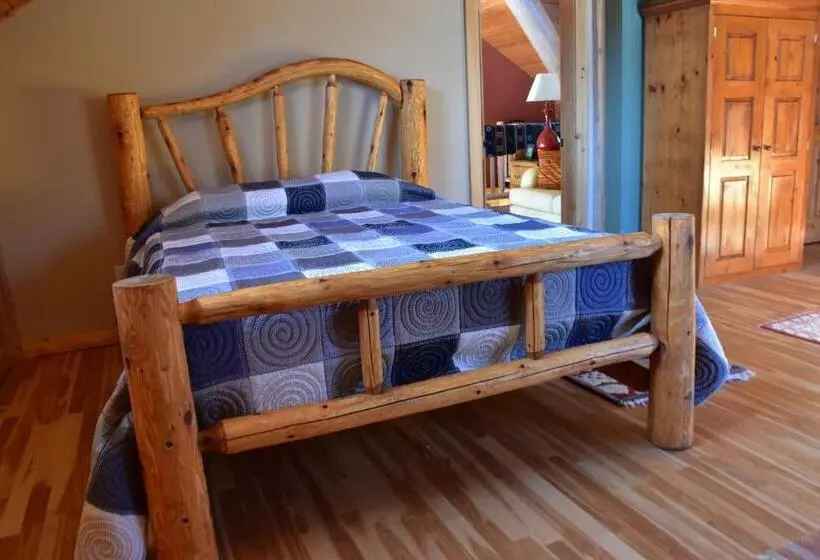 Aamiaismajoitus (B&B) Seven Sisters Mountains House