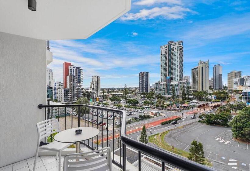 مبيت وإفطار Stunning 1br Apartment Minutes From The Sand   Fast Wifi & Spa