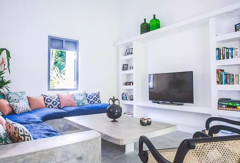 ベッドアンドブレックファースト Villa Sisila   Thalduwa Island Villas