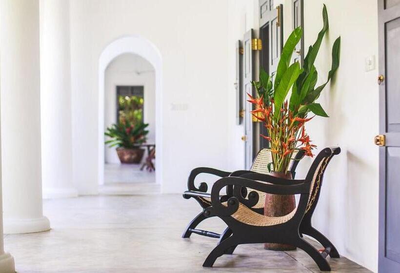 ベッドアンドブレックファースト Villa Sisila Thalduwa Island Villas