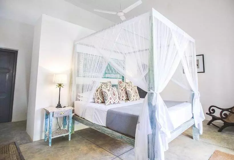 ベッドアンドブレックファースト Villa Sisila   Thalduwa Island Villas