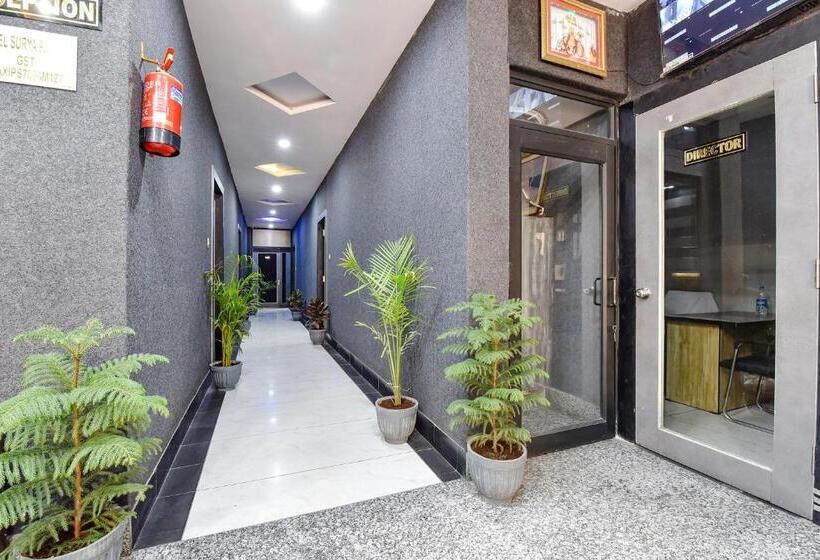 Fabhotel Surya Palace