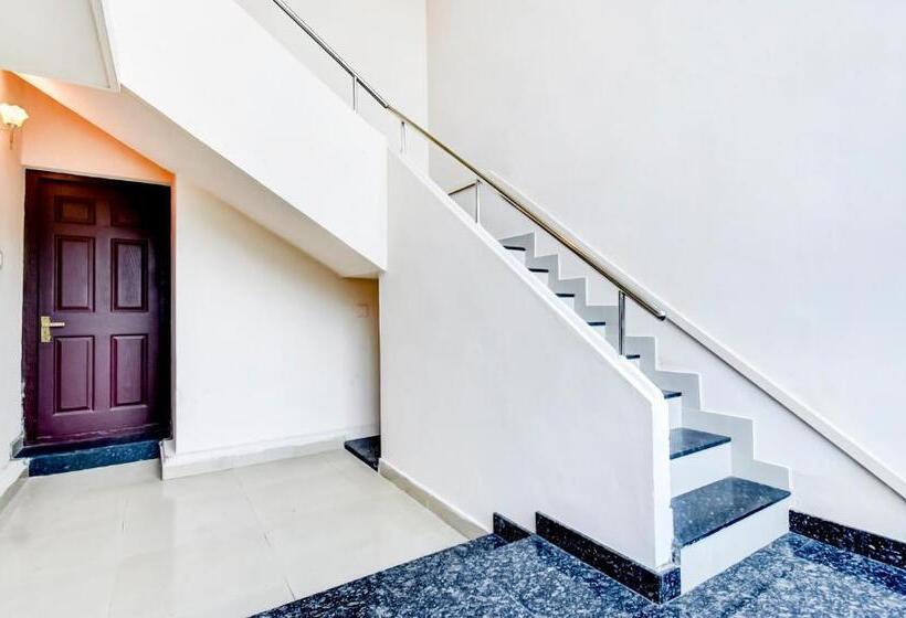 فندق Aspire Maradu