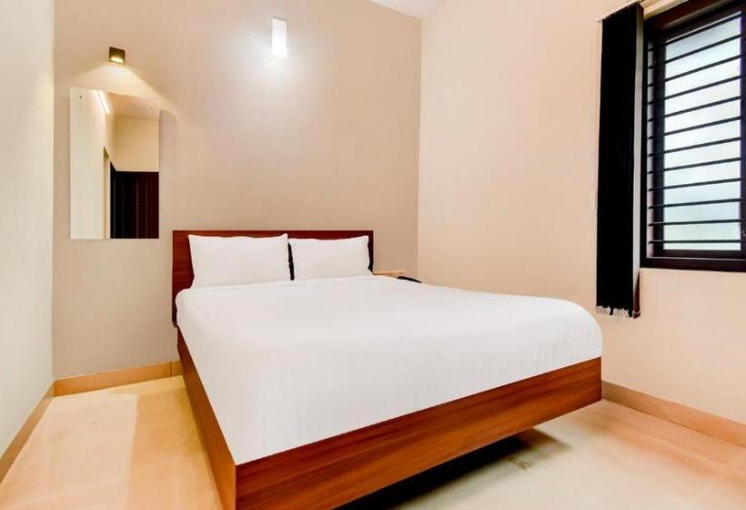 Hotel Aspire Maradu