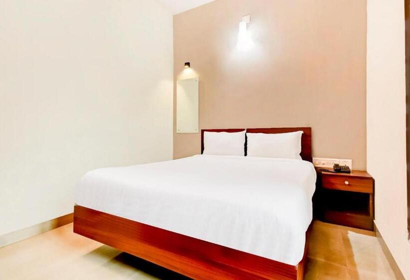 فندق Aspire Maradu