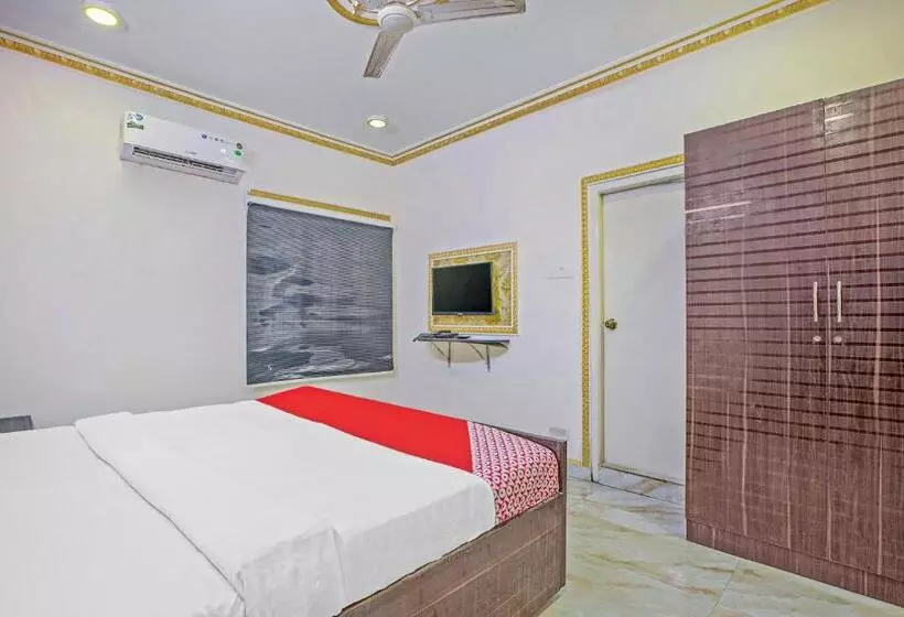 ホテル Collection O Ecr Residency And Service Apartment