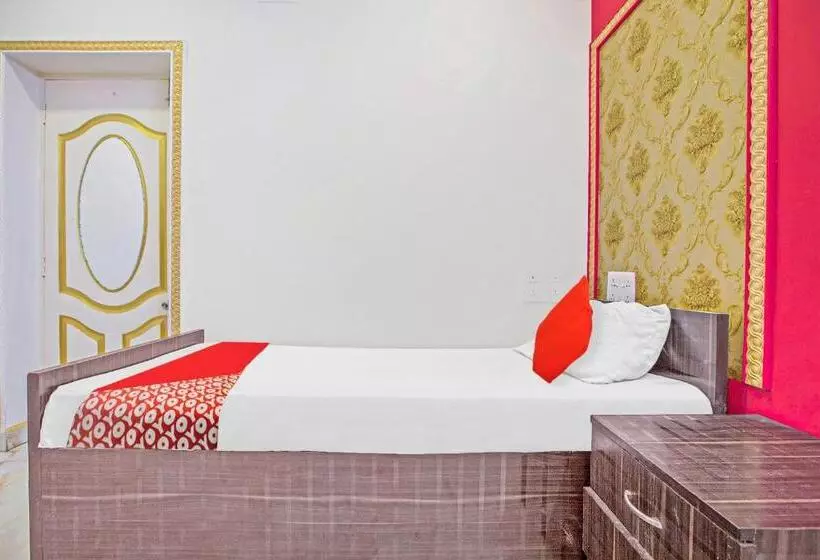 ホテル Collection O Ecr Residency And Service Apartment