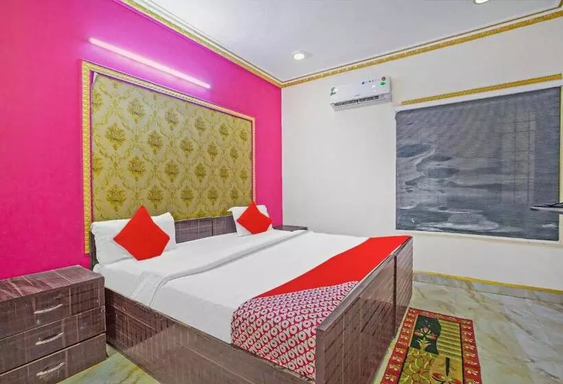 ホテル Collection O Ecr Residency And Service Apartment