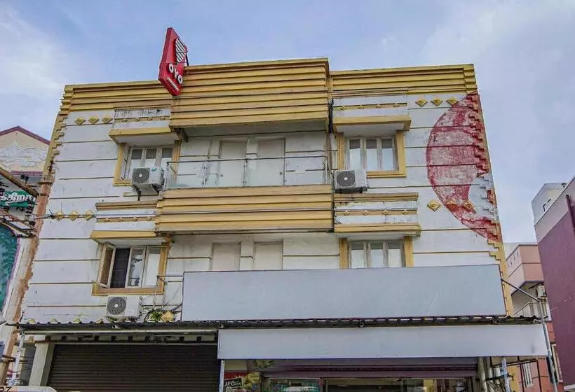 ホテル Collection O Ecr Residency And Service Apartment