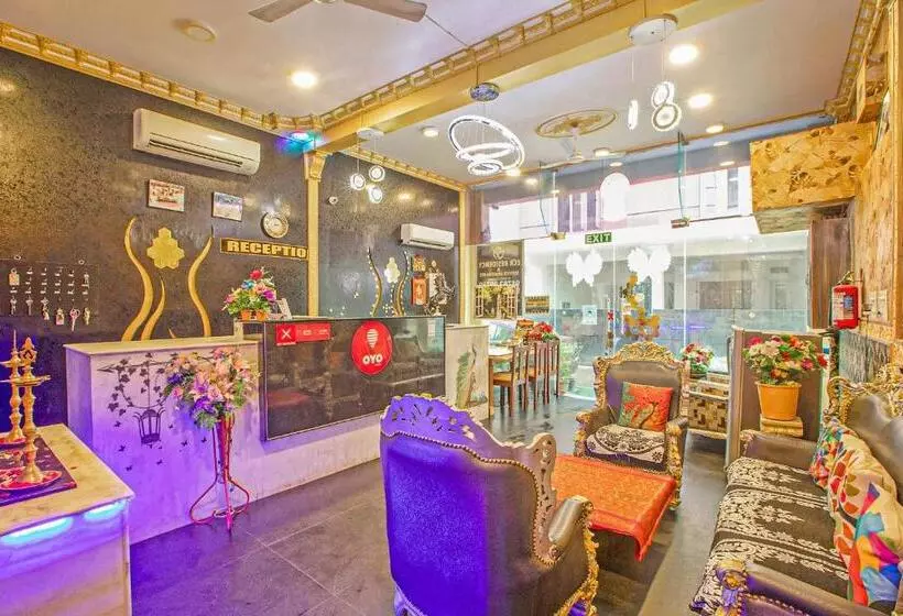ホテル Collection O Ecr Residency And Service Apartment