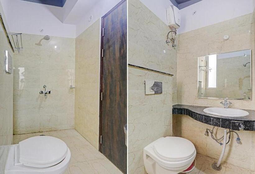 Hotel Fabexpress Jayati Oasis