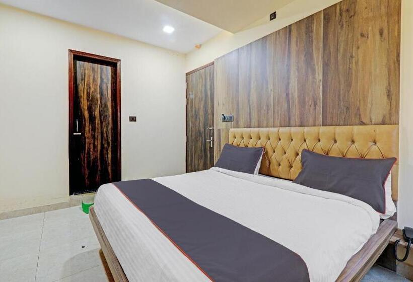 Hotel Fabexpress Jayati Oasis