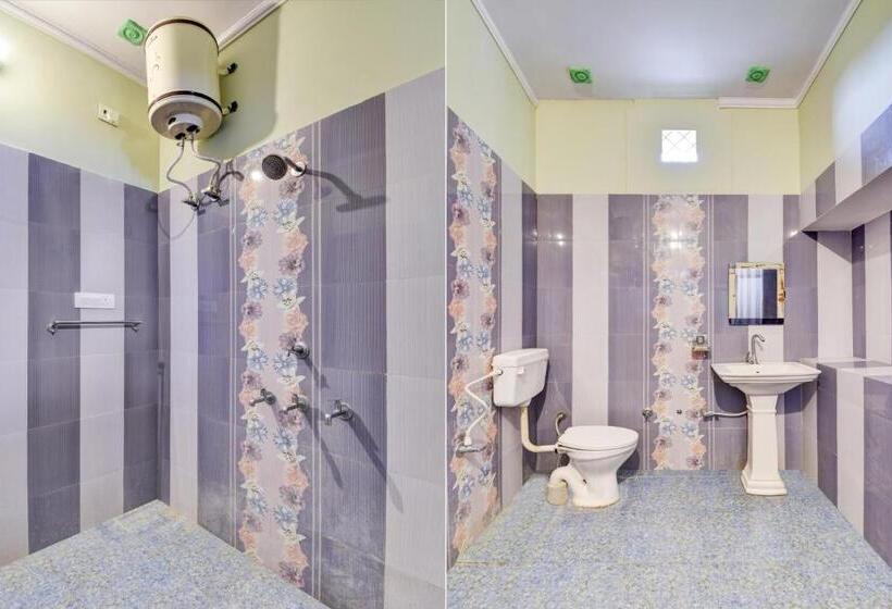 בית מלון כפרי Oyo Flagship Karan Leisure Stay Home