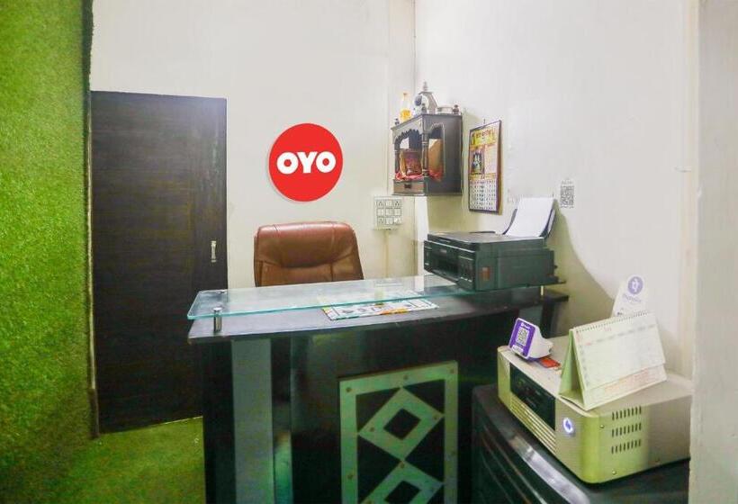 Hotel Oyo Flagship The Castle