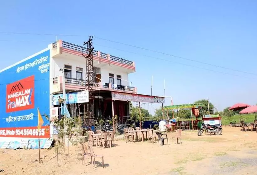 ホテル Oyo Shree Shayam