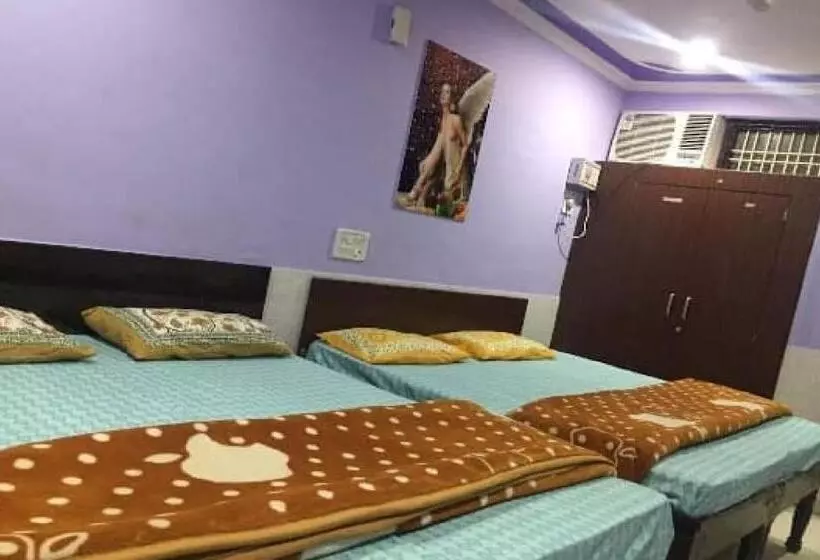 ホテル Oyo Shree Shayam