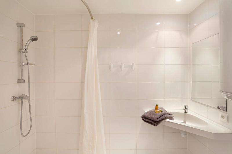 בית מלון כפרי Résidence Néméa Montecristo