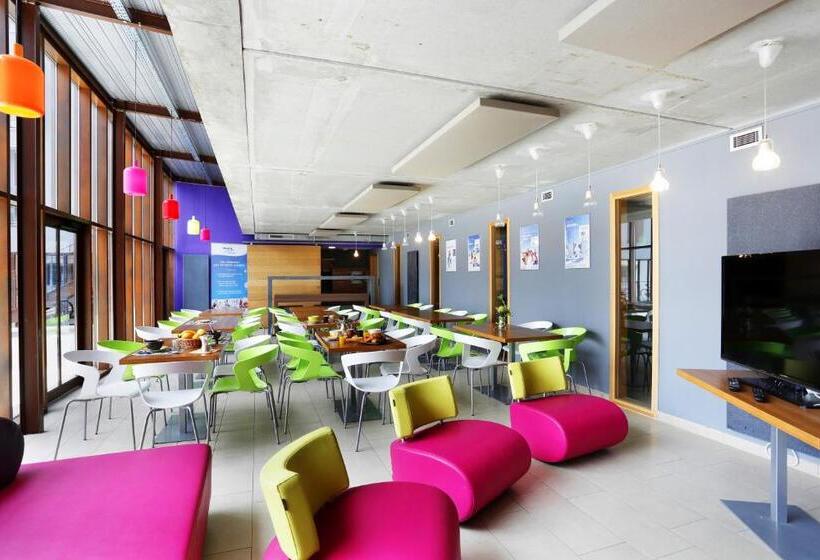 בית מלון כפרי Résidence Néméa Montecristo