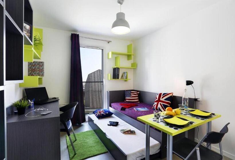 בית מלון כפרי Résidence Néméa Montecristo