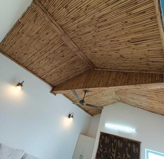 Hotell Spot On Farm House