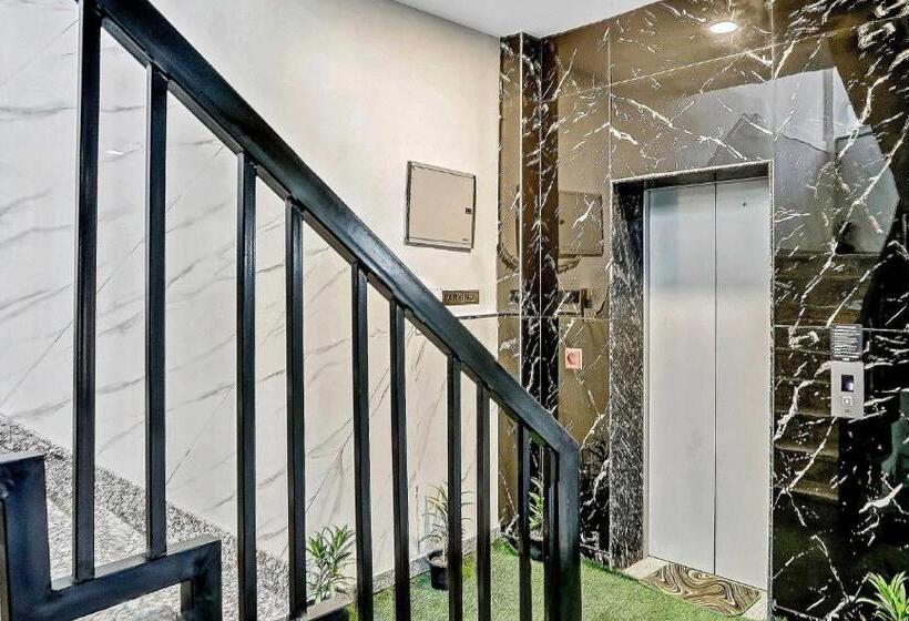 فندق Townhouse 816 Diamond Tree Near Dilshad Garden Metro Station