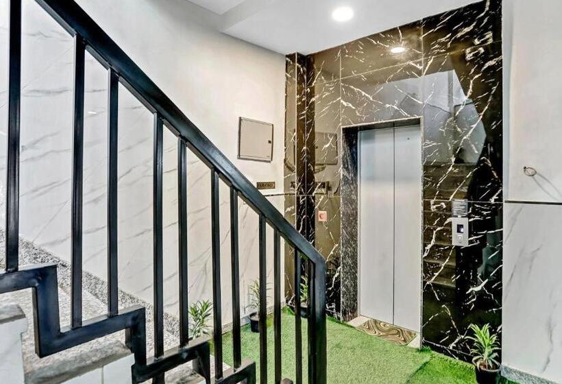 فندق Townhouse 816 Diamond Tree Near Dilshad Garden Metro Station