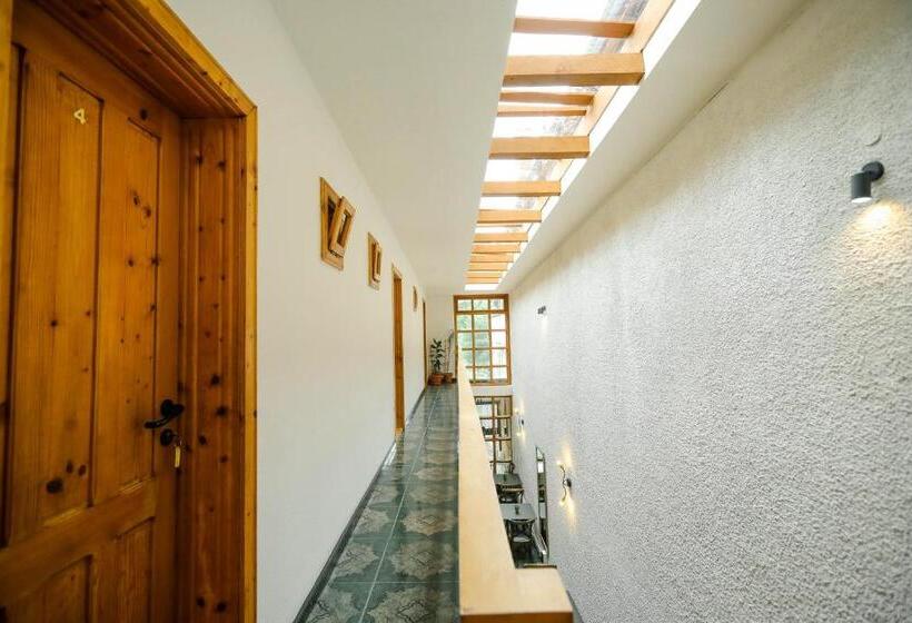 پانسیون Casa Dimitrios