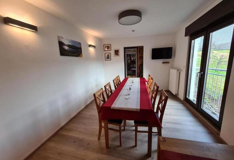 펜션 Ferienhaus Winzerauszeit