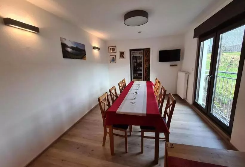 ペンション Ferienhaus Winzerauszeit