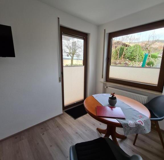 펜션 Ferienhaus Winzerauszeit